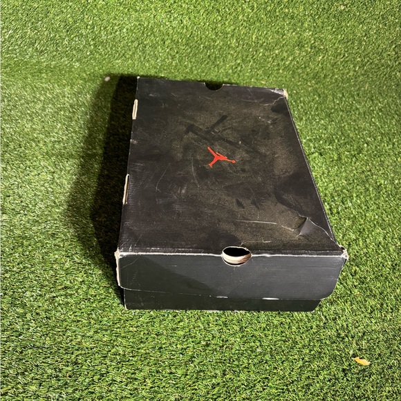 Mens Jordan 13s - Picture 2 of 10